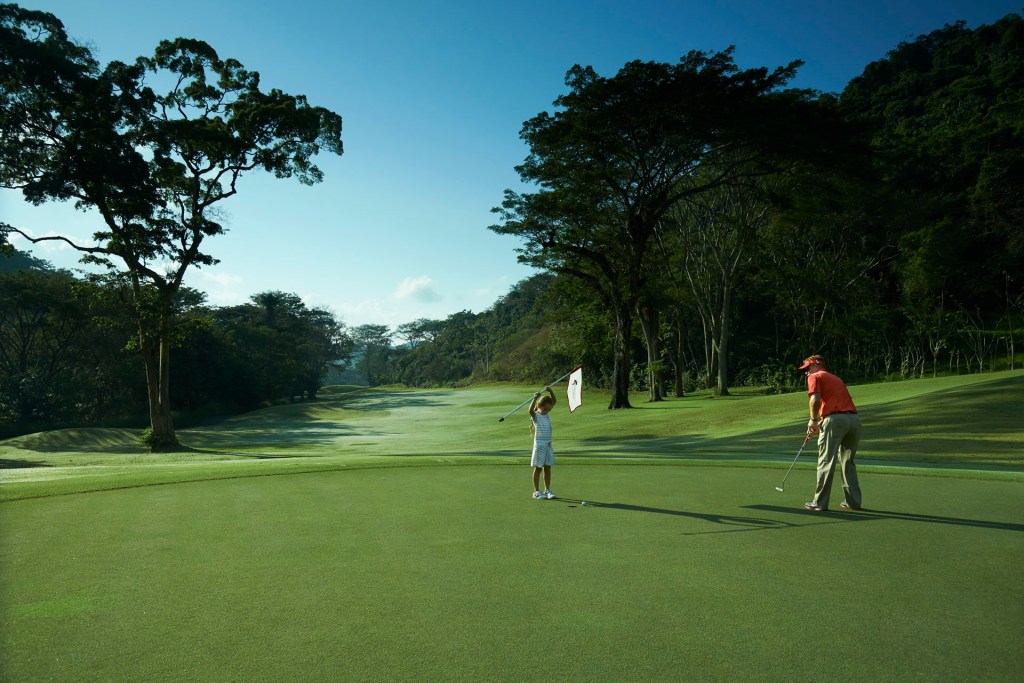 Photo Gallery/Video La Iguana Golf Course at Los Suenos Photo Gallery/Video La Iguana Golf Course at Los Suenos